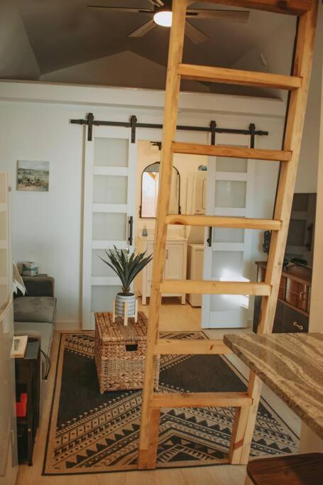 אלבוקרקי Agave Tiny House At Cactus Flower-Hot Tub-Pet Friendly-No Pet Fees! מראה חיצוני תמונה
