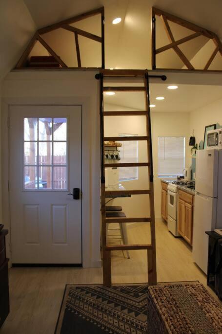 אלבוקרקי Agave Tiny House At Cactus Flower-Hot Tub-Pet Friendly-No Pet Fees! מראה חיצוני תמונה