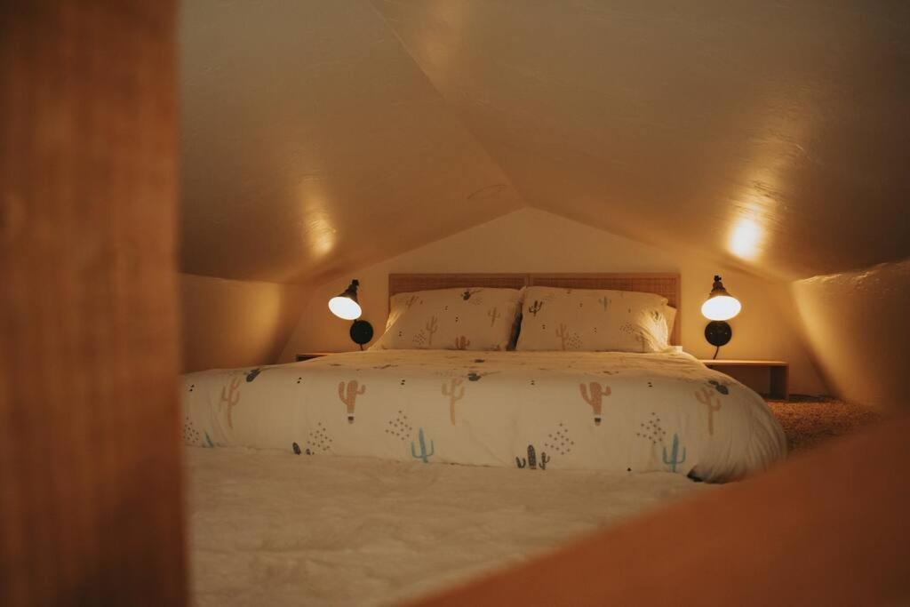 אלבוקרקי Agave Tiny House At Cactus Flower-Hot Tub-Pet Friendly-No Pet Fees! מראה חיצוני תמונה